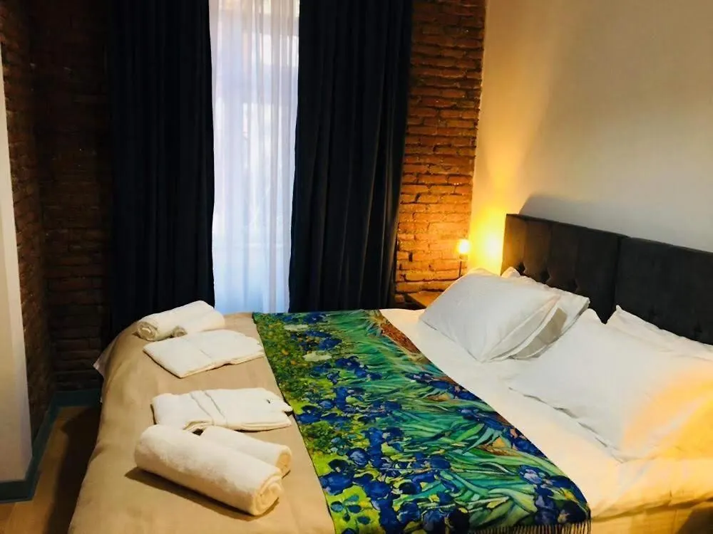 Ethnograph Hotel Old Tbilisi 3*,